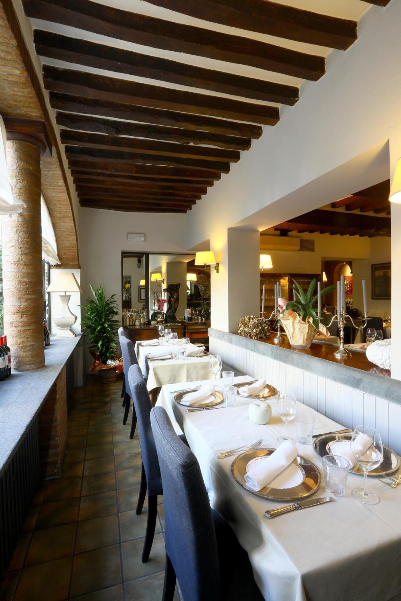 Locanda Stella D'Oro Soragna Luaran gambar