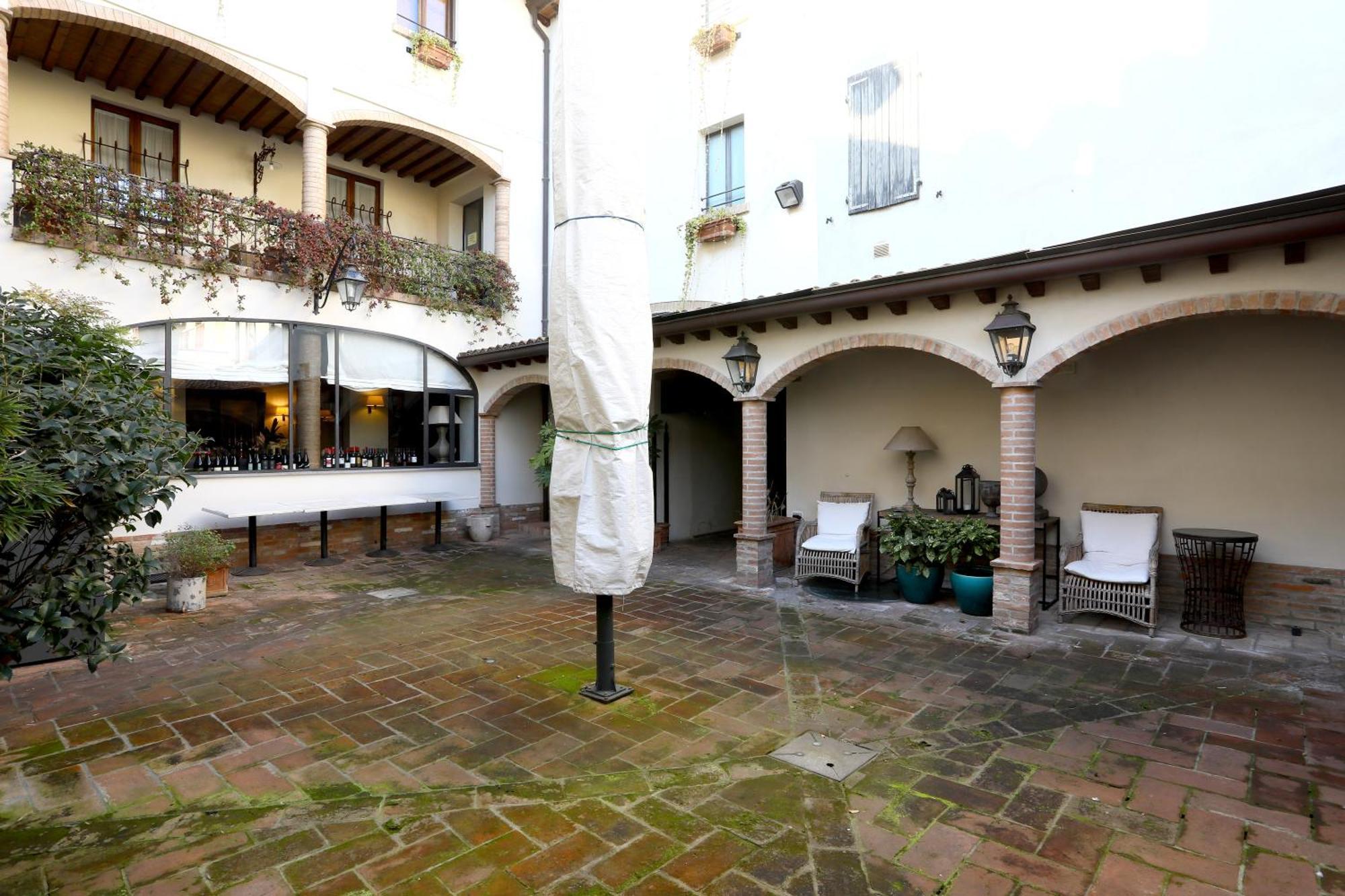 Locanda Stella D'Oro Soragna Luaran gambar