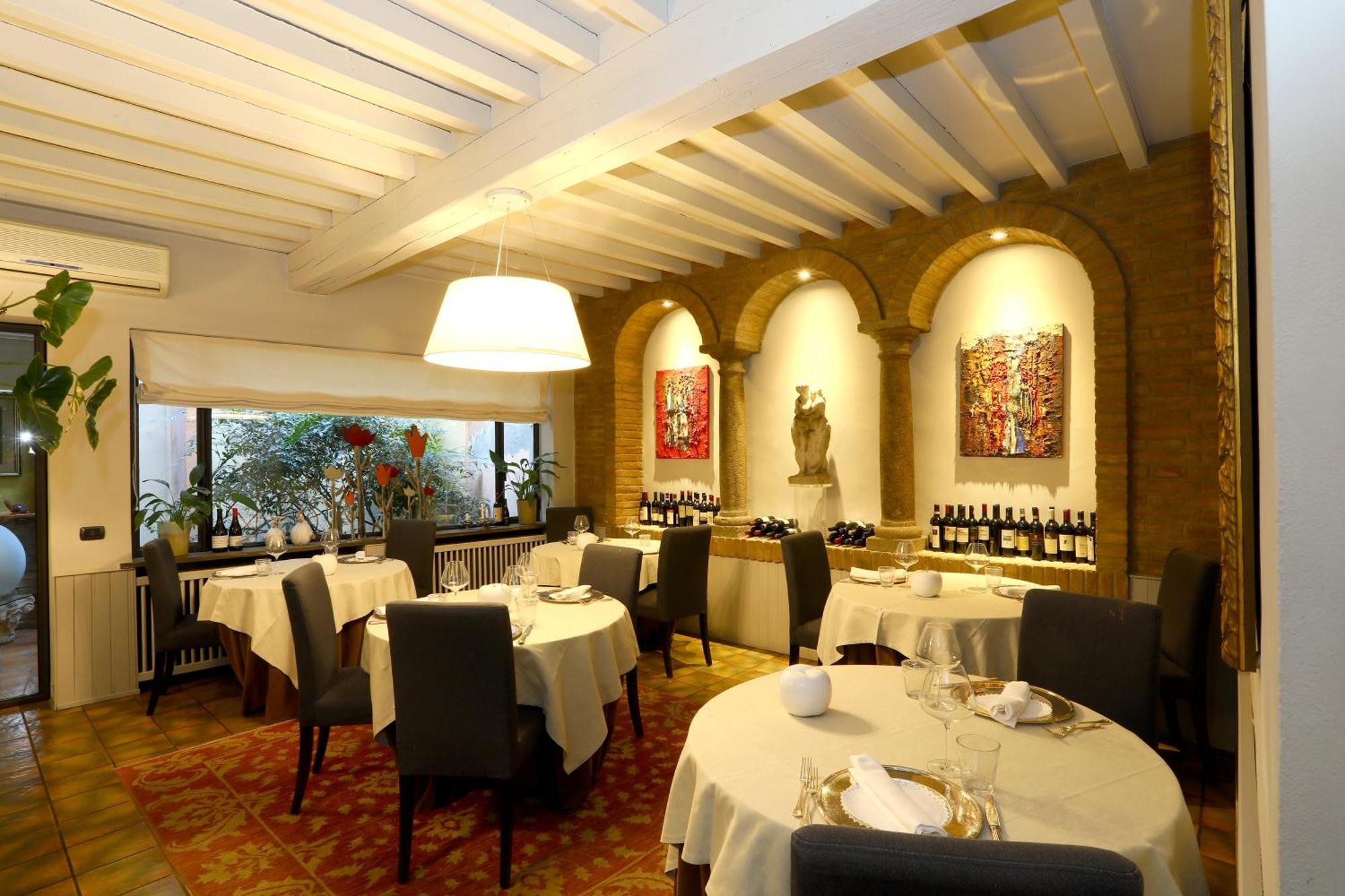 Locanda Stella D'Oro Soragna Luaran gambar