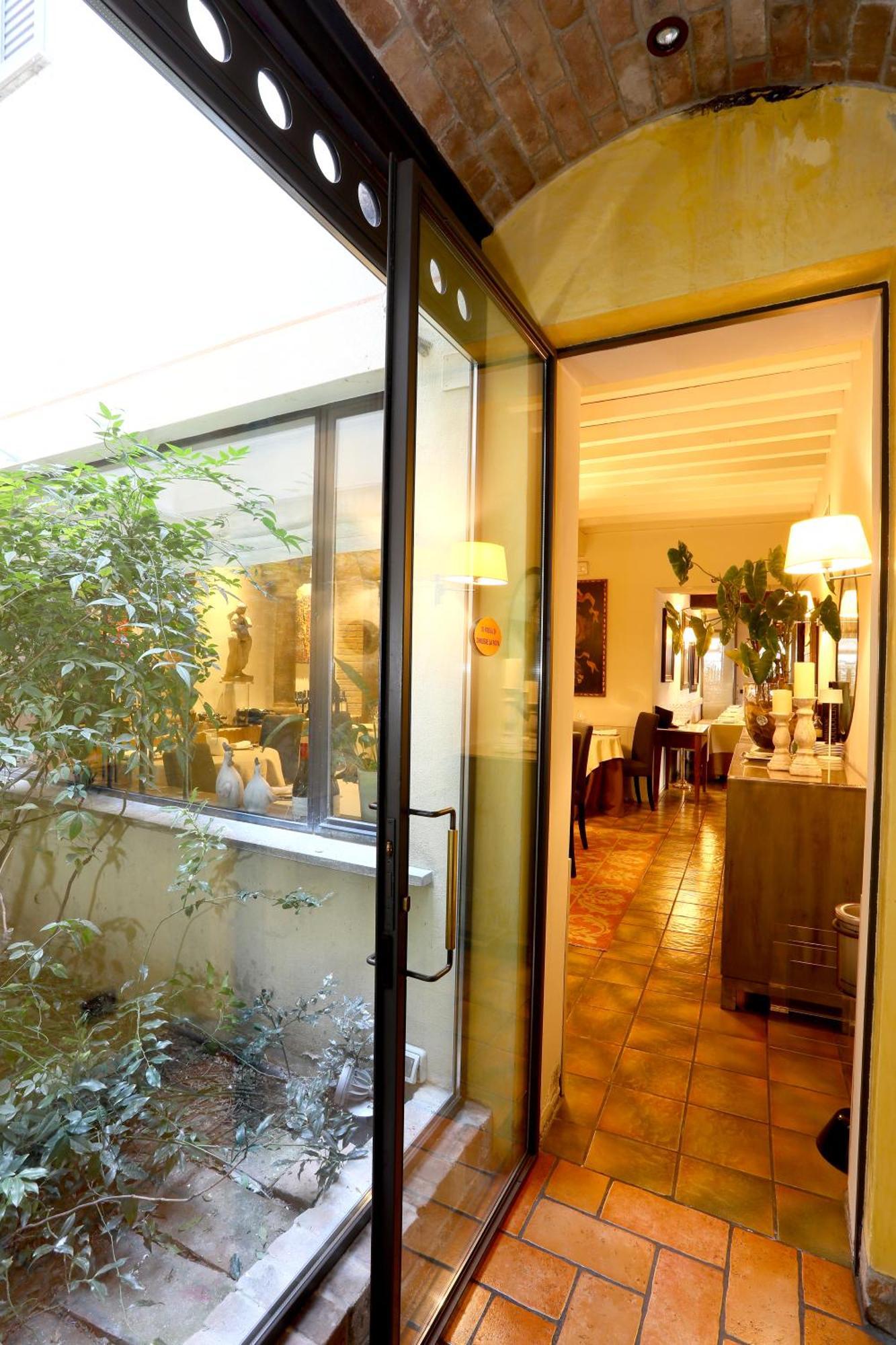 Locanda Stella D'Oro Soragna Luaran gambar