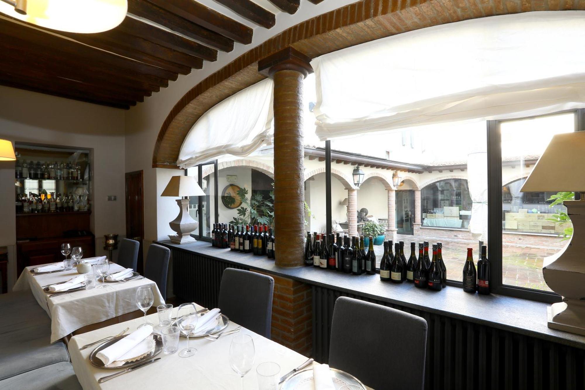 Locanda Stella D'Oro Soragna Luaran gambar
