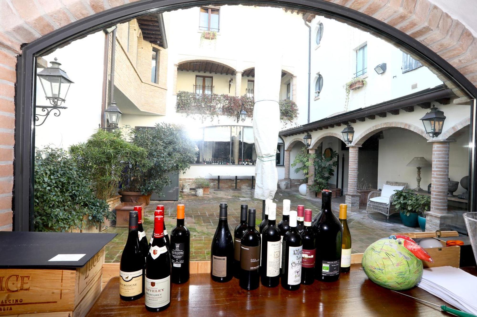 Locanda Stella D'Oro Soragna Luaran gambar