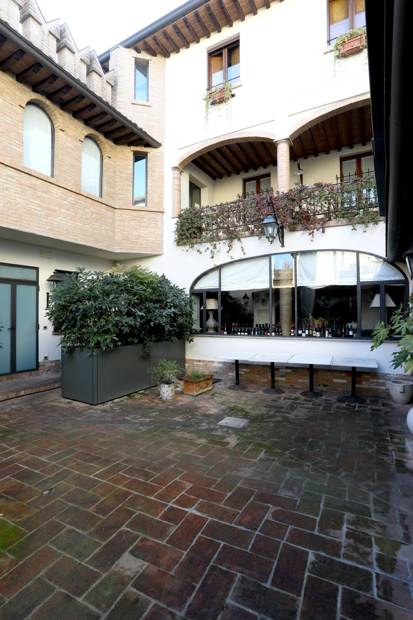 Locanda Stella D'Oro Soragna Luaran gambar