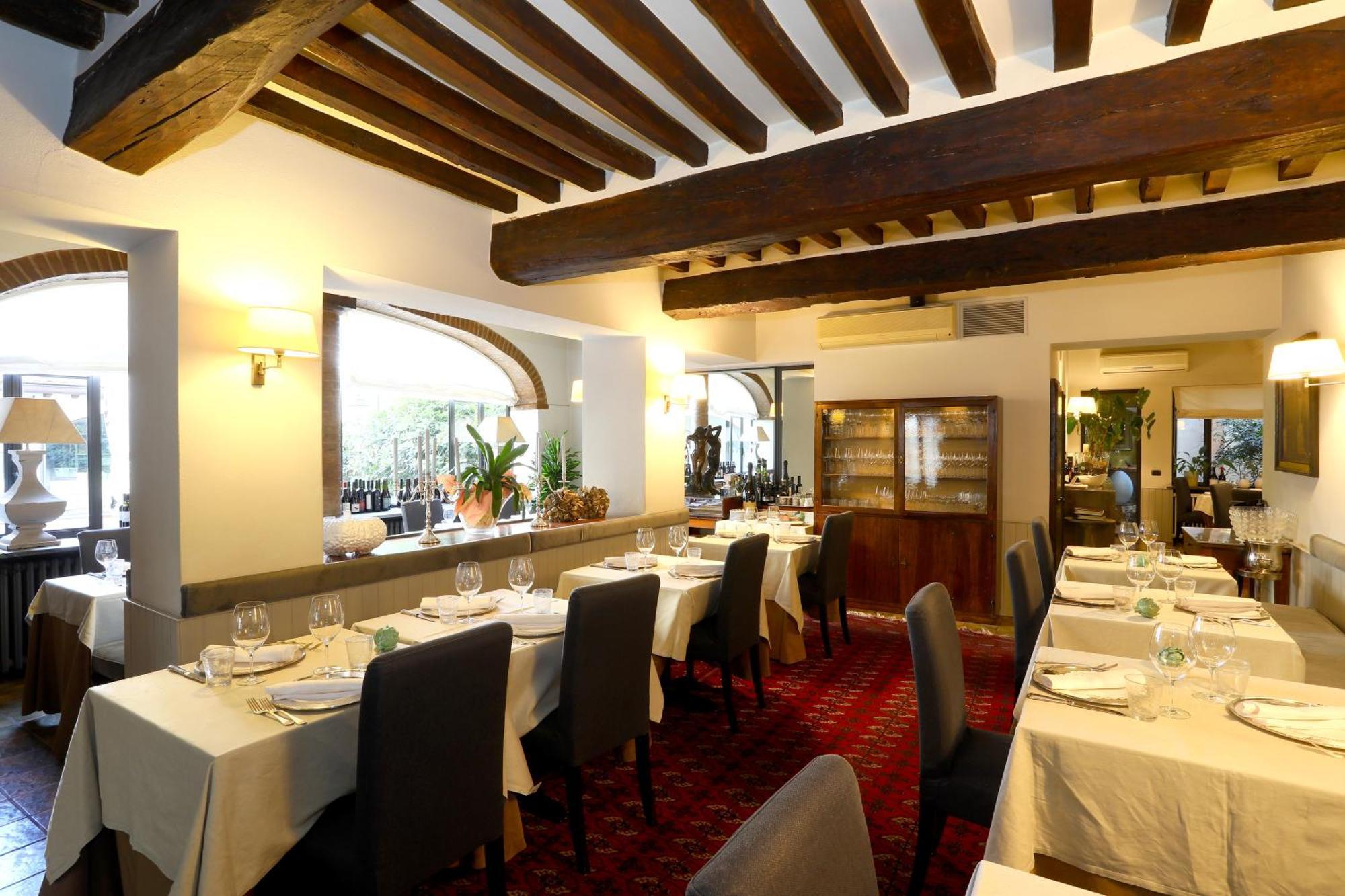 Locanda Stella D'Oro Soragna Luaran gambar